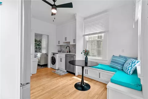 13 Sherman St, Newport, RI 02840