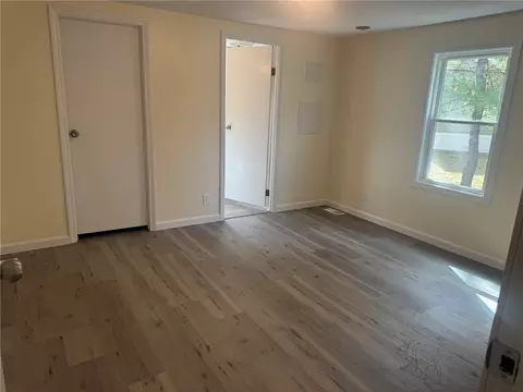 Bedroom - 6 Hide-a Way, Coventry, RI 02816 photo 3 of 4