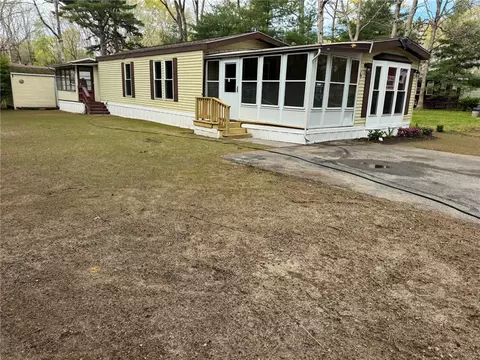 6 Hide-a Way, Coventry, RI 02816