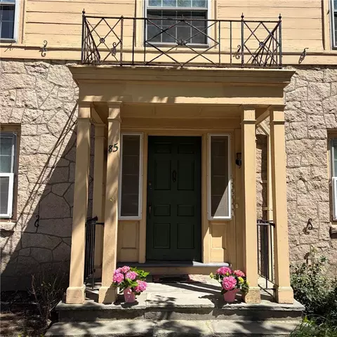 85 Governor St, Providence, RI 02906