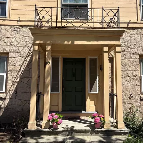 85 Governor St, Providence, RI 02906