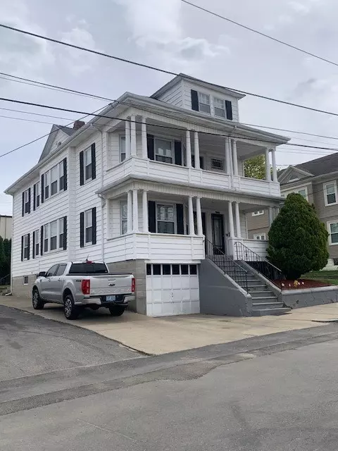 100 S Blossom St, East Providence, RI 02914