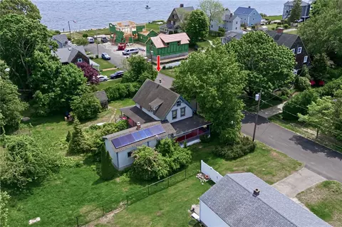 View/Area - 41 Lippitt Ave, Warwick, RI 02889 photo 2 of 12