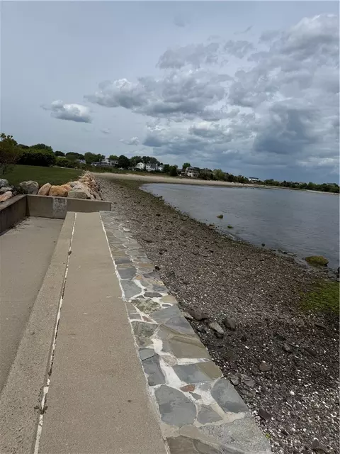 View/Area - 41 Lippitt Ave, Warwick, RI 02889 photo 4 of 12