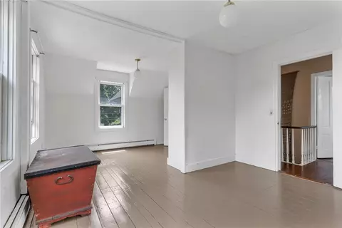 Bedroom - 41 Lippitt Ave, Warwick, RI 02889 photo 4 of 8