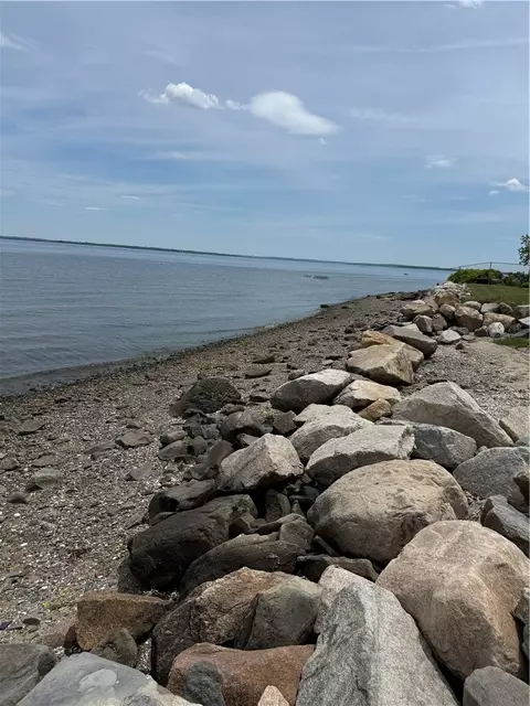 View/Area - 41 Lippitt Ave, Warwick, RI 02889 photo 5 of 12