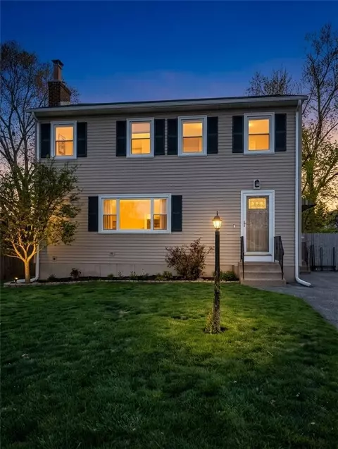 74 Williams St, Cumberland, RI 02864