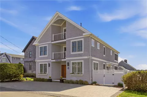 57 Tuckerman Ave, Middletown, RI 02842