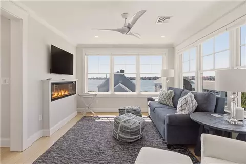 Living - 57 Tuckerman Ave, Middletown, RI 02842 photo 7 of 9