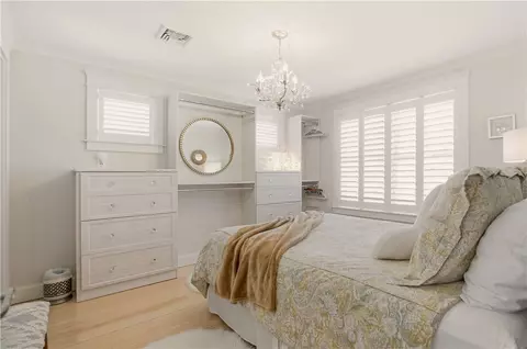 Bedroom - 57 Tuckerman Ave, Middletown, RI 02842 photo 4 of 9
