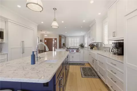 Kitchen - 57 Tuckerman Ave, Middletown, RI 02842 photo 3 of 4