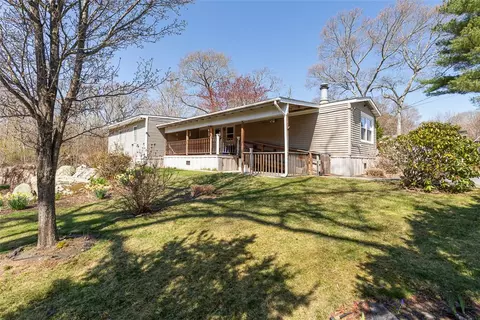 301 Bulgarmarsh Rd, Tiverton, RI 02878