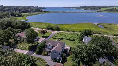 38 Pierce Ave, Jamestown, RI 02835