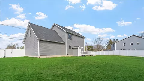 Exterior - 488 Long St, Warwick, RI 02886 photo 4 of 8