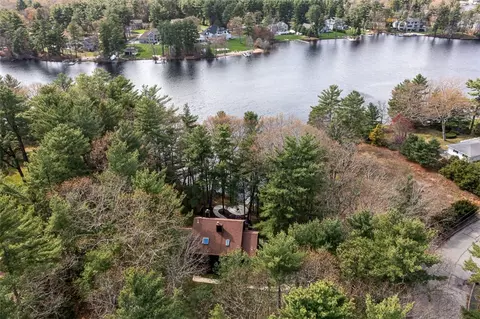 48 Wood Cove Dr, Coventry, RI 02816