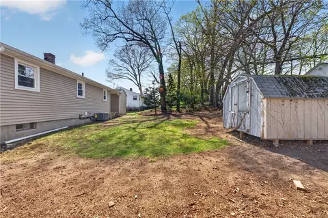 Exterior - 45 Winthrop Rd, Warwick, RI 02888 photo 4 of 5