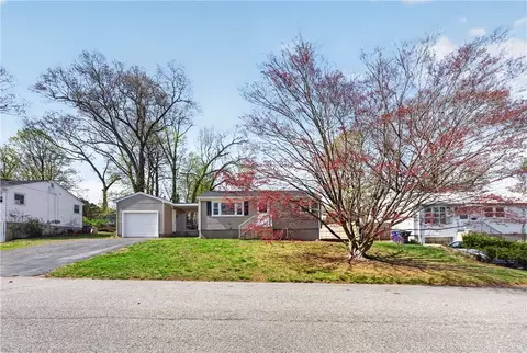 Exterior - 45 Winthrop Rd, Warwick, RI 02888 photo 2 of 5
