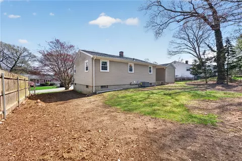 Exterior - 45 Winthrop Rd, Warwick, RI 02888 photo 5 of 5