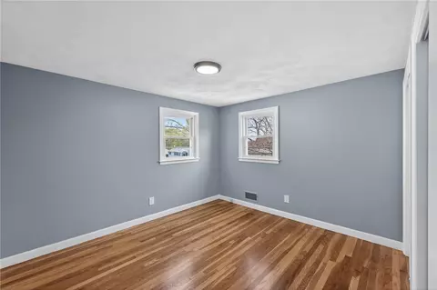 Bedroom - 45 Winthrop Rd, Warwick, RI 02888 photo 1 of 5