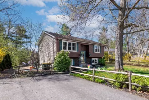 48 Indian Run Trl, Smithfield, RI 02917