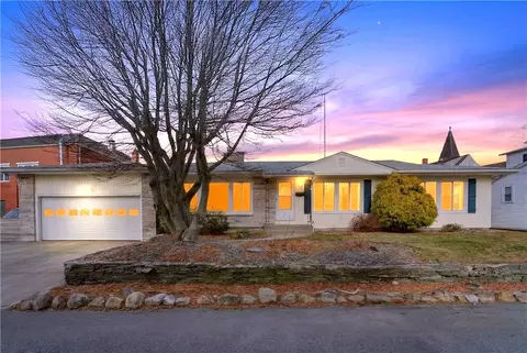 12 Hazard St, Coventry, RI 02816