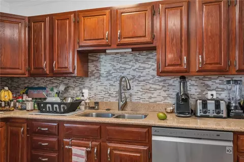 434 Linden St #2, Fall River, MA 02720 photo 14