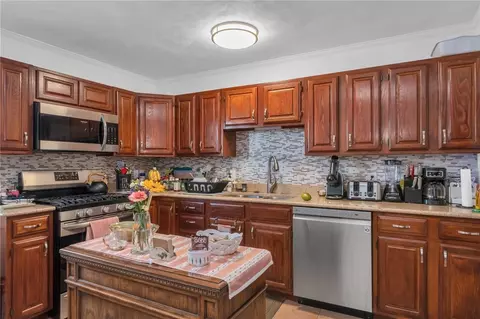 434 Linden St #2, Fall River, MA 02720 photo 15