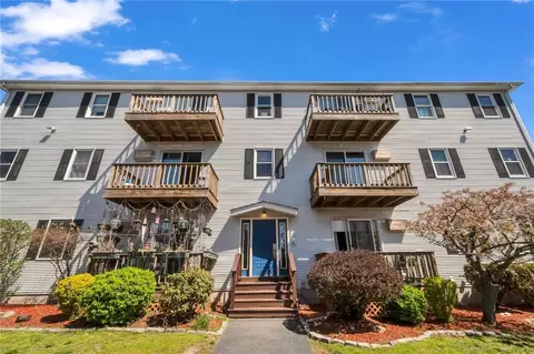 434 Linden St #2, Fall River, MA 02720 photo 2