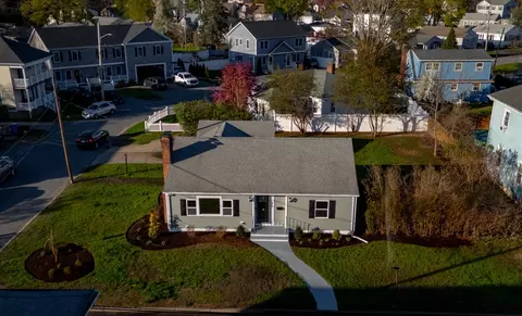 73 Tucker St, Lincoln, RI 02865