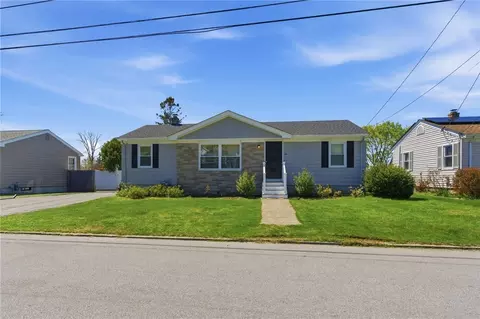 49 Sampson Ave, North Providence, RI 02911