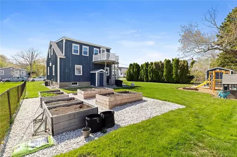 Exterior - 9 Mason Ave, Bristol, RI 02809 photo 7 of 11