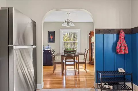 Entry Way - 9 Mason Ave, Bristol, RI 02809 photo 2 of 4
