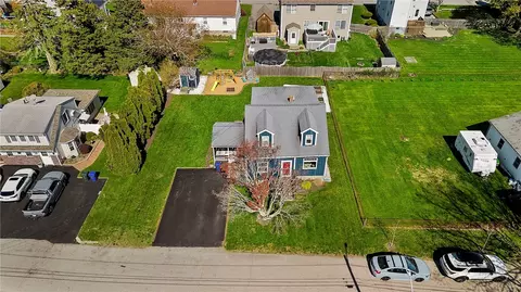 View/Area - 9 Mason Ave, Bristol, RI 02809 photo 2 of 4