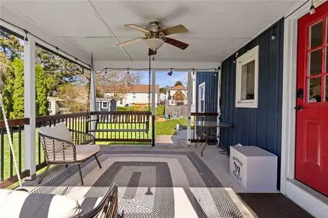 Exterior - 9 Mason Ave, Bristol, RI 02809 photo 4 of 11