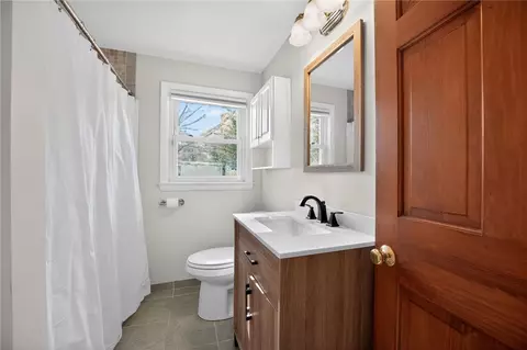 Bath - 68 Madeleine Ave, Woonsocket, RI 02895 photo 1 of 1