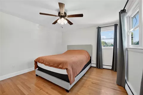 Bedroom - 68 Madeleine Ave, Woonsocket, RI 02895 photo 4 of 5