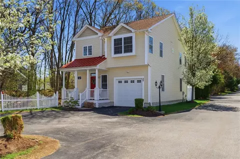 164 Bear Hill Rd #35, Cumberland, RI 02864