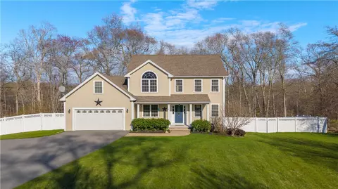 435 Cottrell Rd, Tiverton, RI 02878