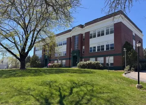 140 High St #204, Westerly, RI 02891