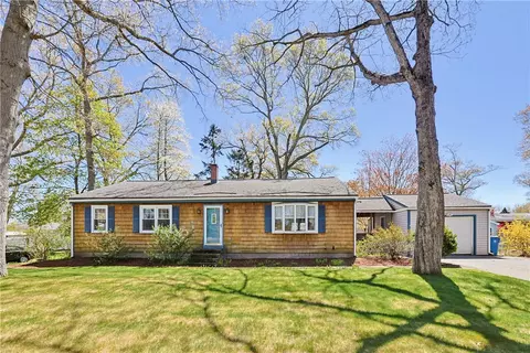26 Alton Ave, Cumberland, RI 02864