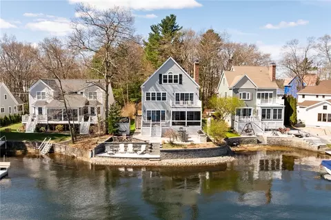 22 Pattison Rd, Webster, MA 01570