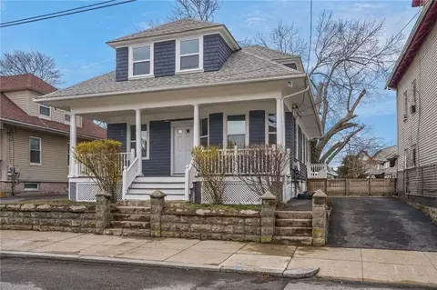 141 Briggs St, Providence, RI 02905