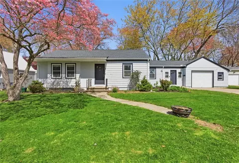 4 Angela Ct, North Providence, RI 02904