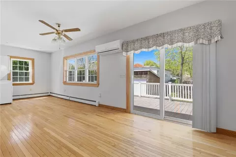 Living - 447 Winter St, Woonsocket, RI 02895 photo 6 of 8