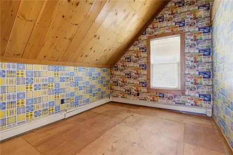 Bedroom - 447 Winter St, Woonsocket, RI 02895 photo 3 of 6