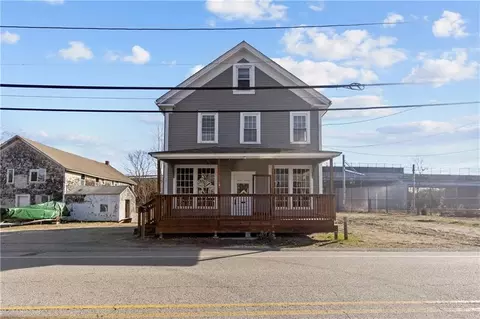 590 Davisville Rd, North Kingstown, RI 02852