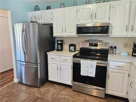 Kitchen - 131 Jambray Ave, Warwick, RI 02886 photo 3 of 4