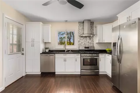Kitchen - 495 Gaskill St, Woonsocket, RI 02895 photo 2 of 4