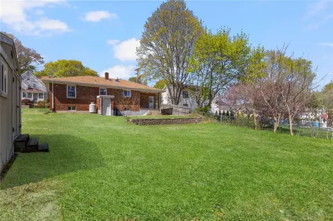 Exterior - 495 Gaskill St, Woonsocket, RI 02895 photo 4 of 8