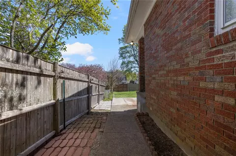 Exterior - 495 Gaskill St, Woonsocket, RI 02895 photo 6 of 8